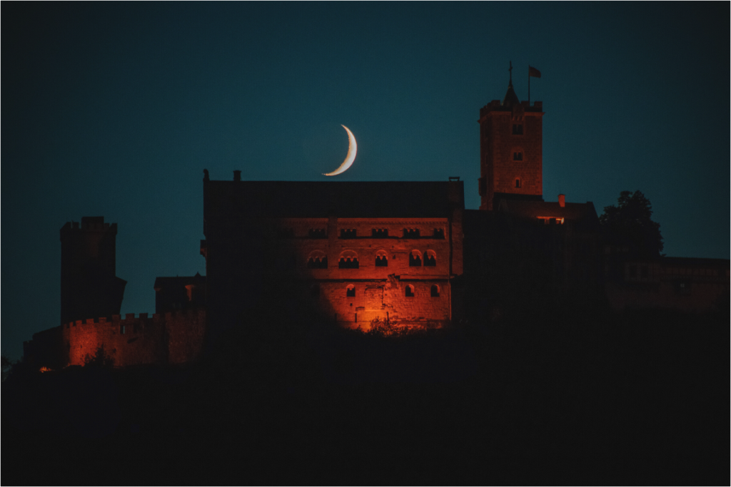 Wartburg bei Eisenach mit Mond – Nachtfotografie
